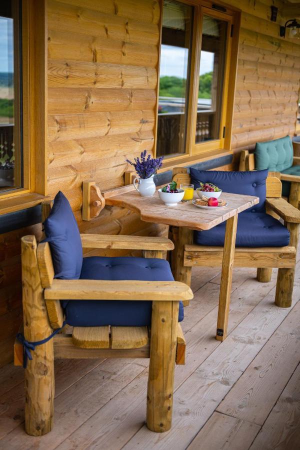 Luxury Log Cabin With A Hot Tub Stone  Bagian luar foto